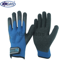 NMSAFETY 7 gauge knitted blue liner coated black sandy finish nitrile on palm working safety gloves with magic buckle